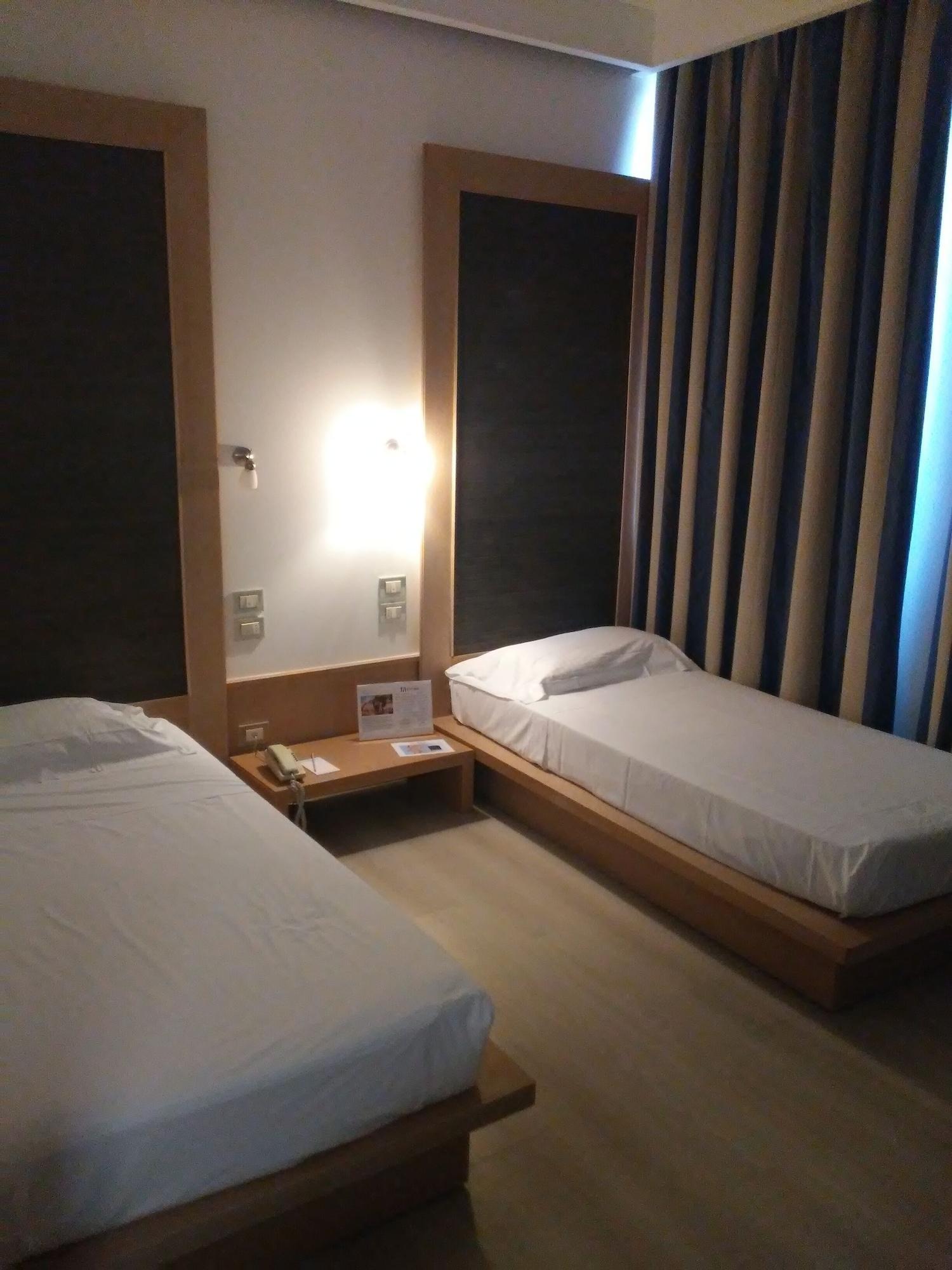 Hotel Methis & 4*