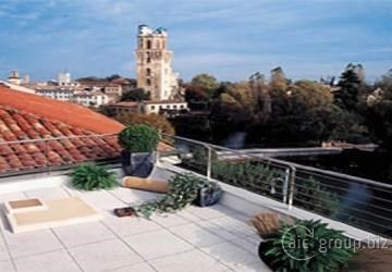 Hotel Methis &