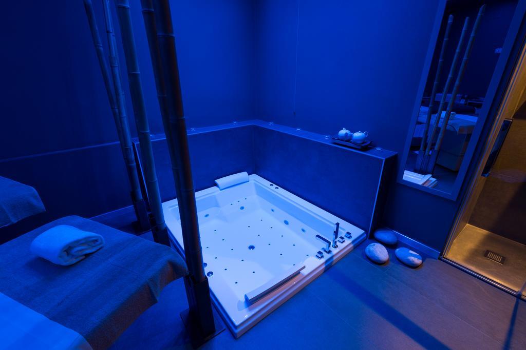 Methis & Hotel 4*